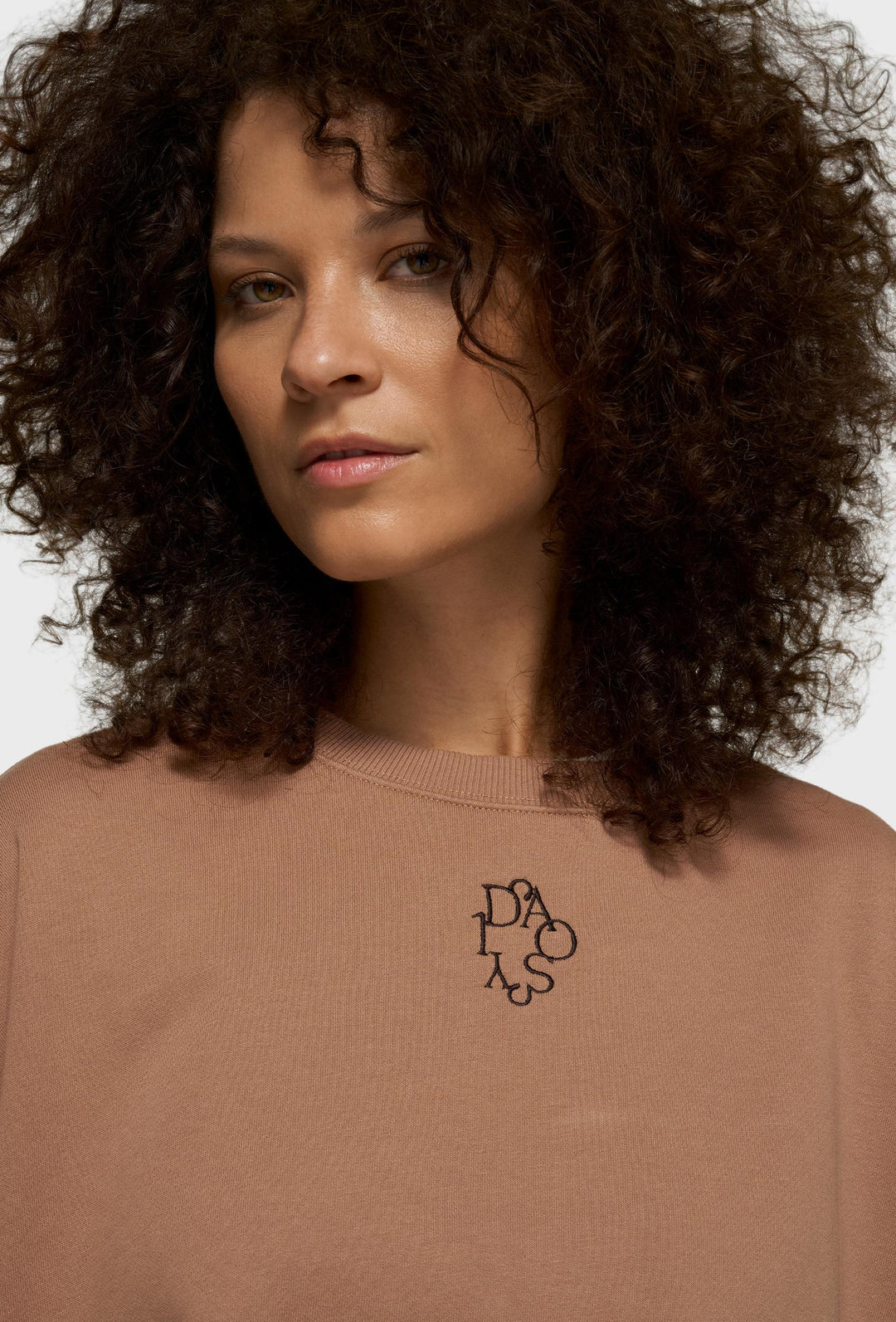 Bluza oversize z haftowanym logo