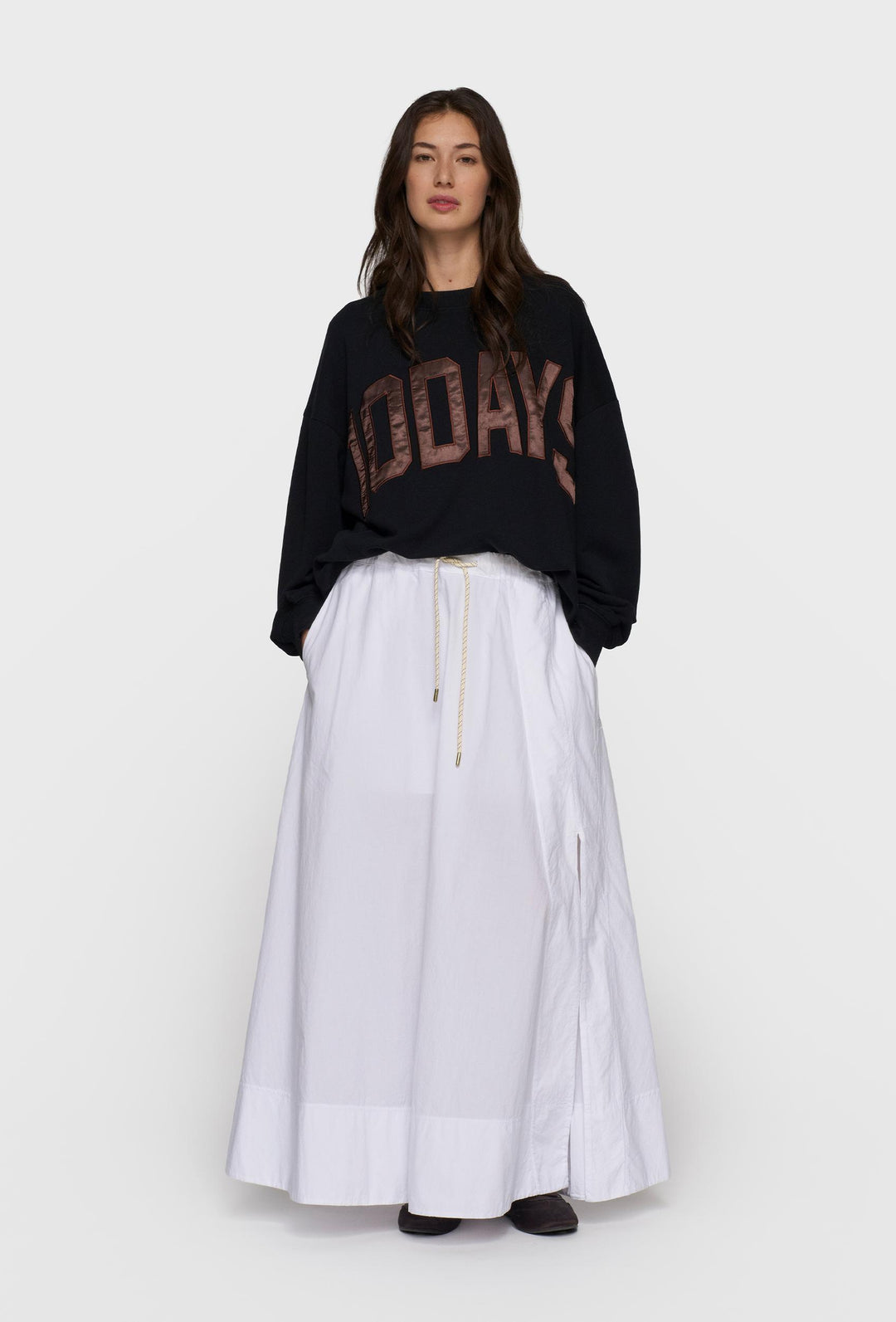 Czarna bluza w czarnym kolorze z nadrukiem