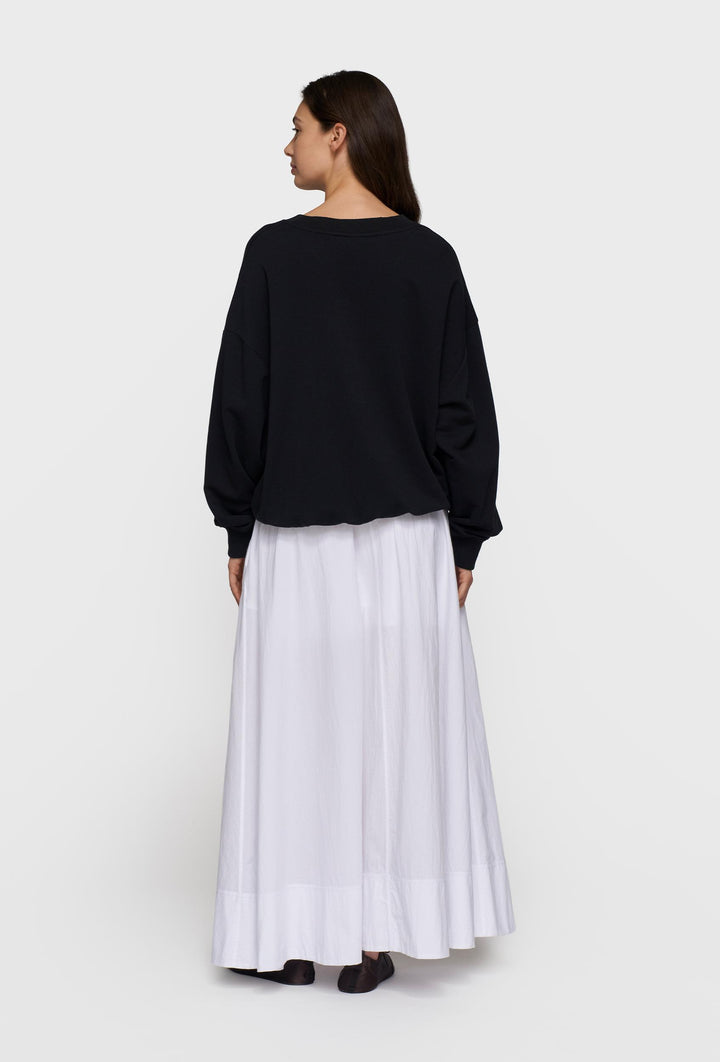 Czarna bluza w czarnym kolorze z nadrukiem