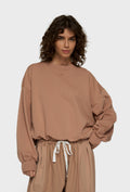 Bluza oversize w jednolitym brązowym kolorze