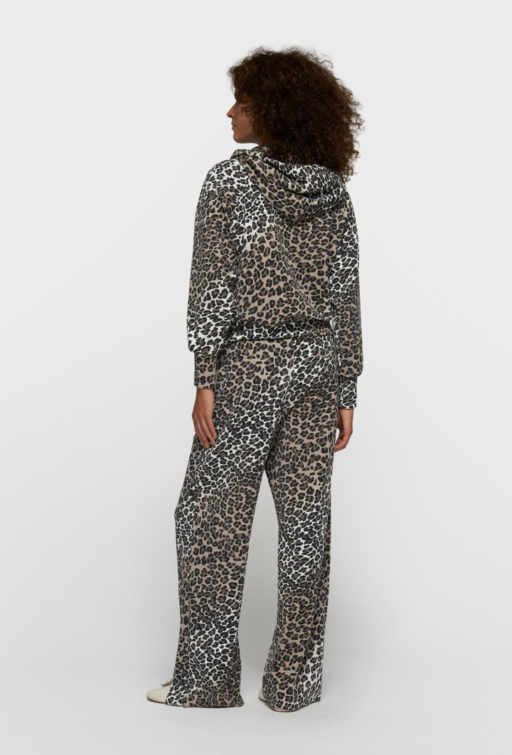 Bluza z kapturem w panterkowy wzór zapinana na zamek