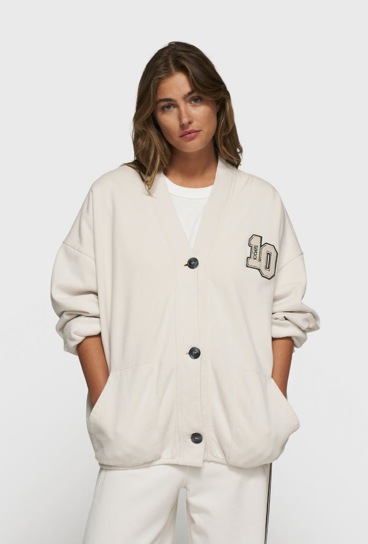 Rozpinana bluza bez kaptura w pudrowym kolorze