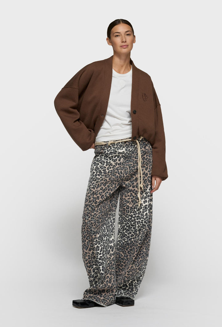 Kardigan o swobodnym kroju z haftowanym logo