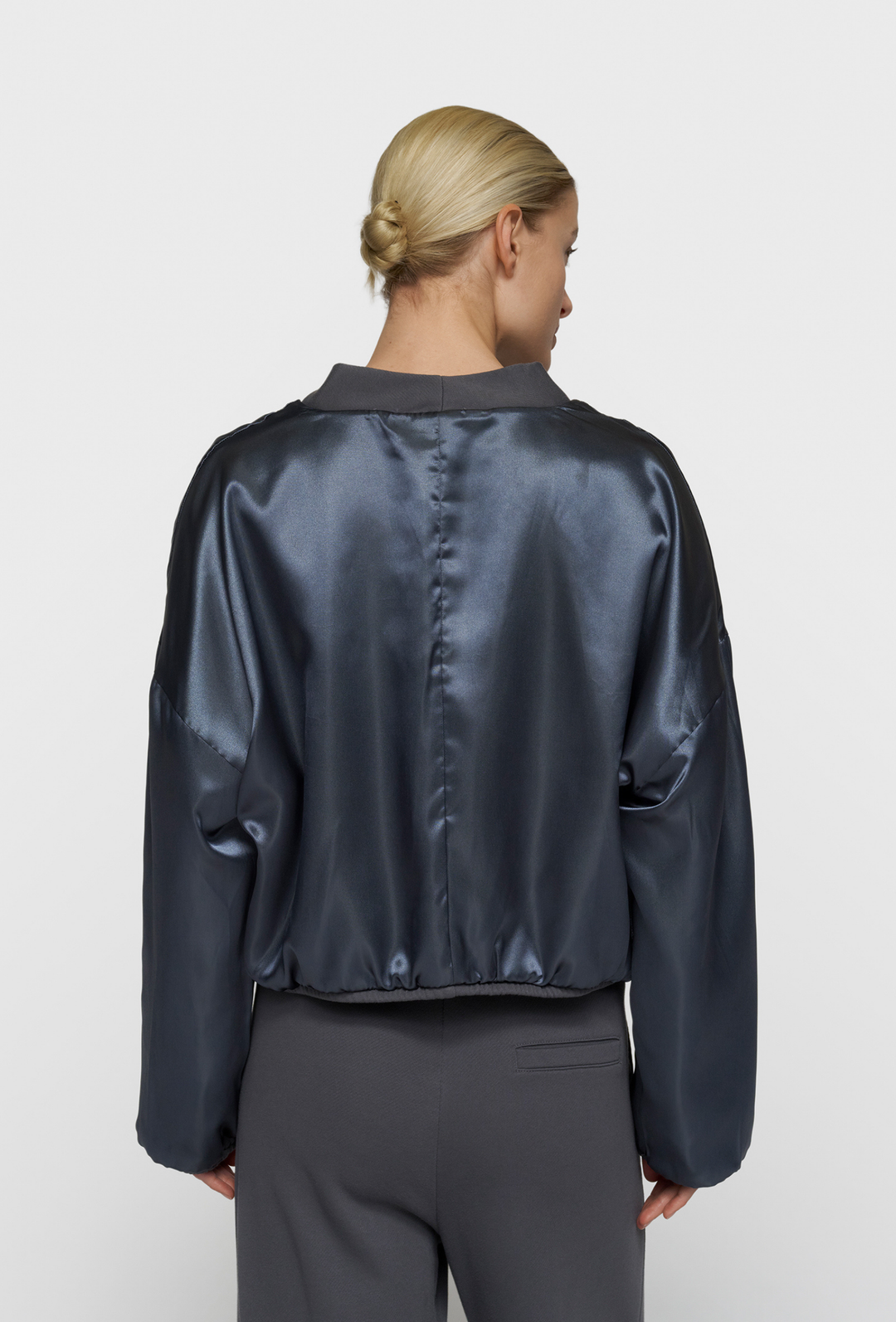 Szara, dwustronna bluza rozpinana marki 10DAYS