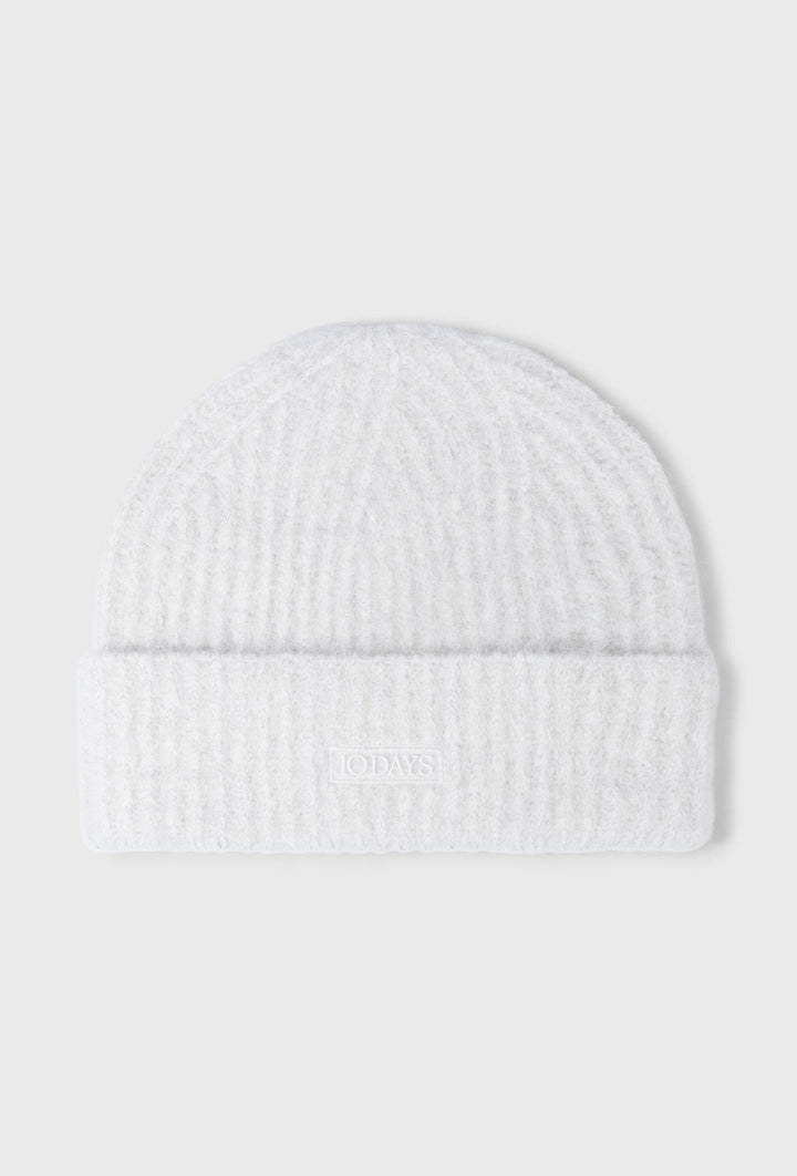 Biała czapka beanie 10DAYS