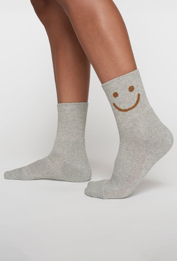 Wygodne skarpetki w szarym kolorze