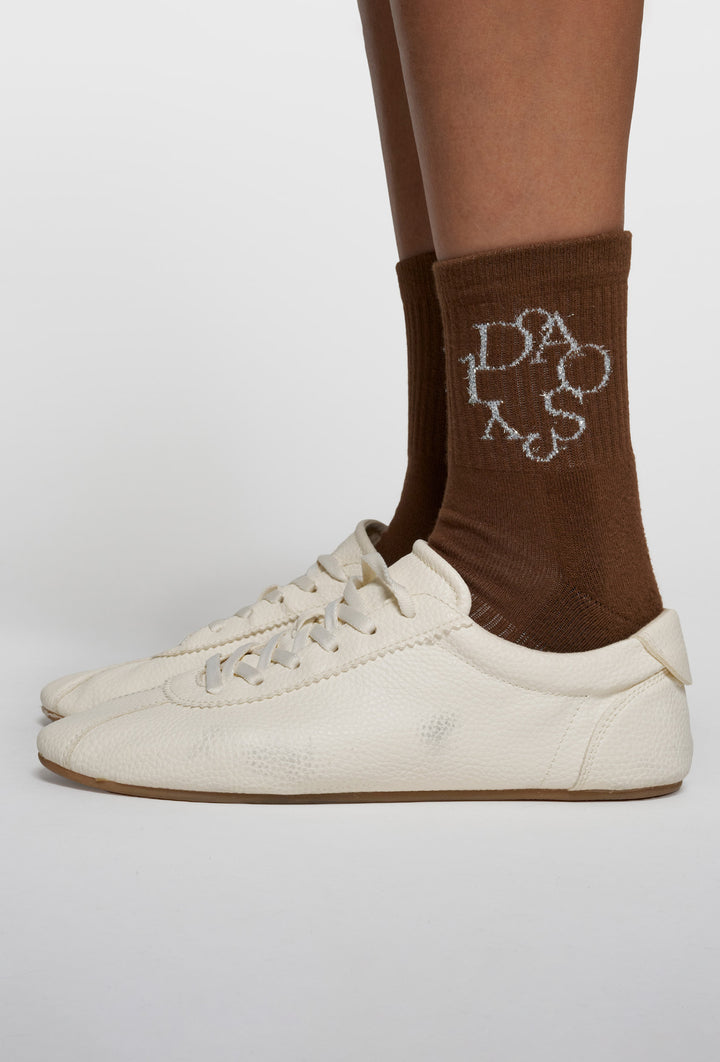 Skarpetki z prążkowanej dzianiny z haftowanym logo