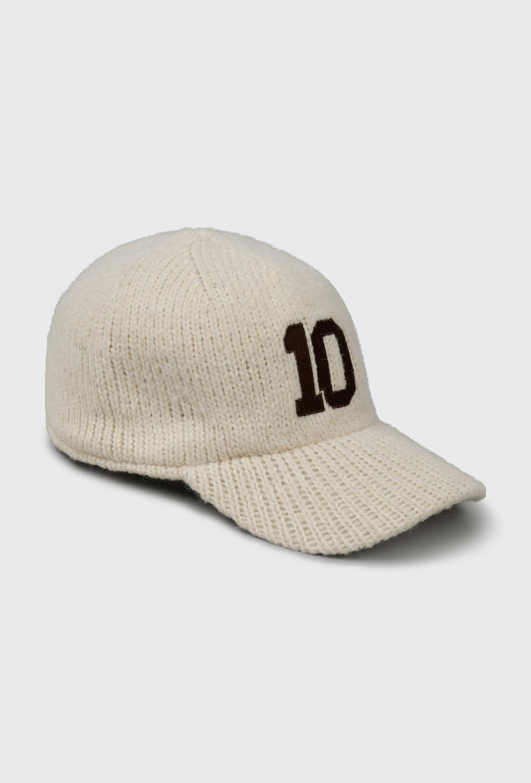 Kremowa dzianinowa czapka z daszkiem 10DAYS