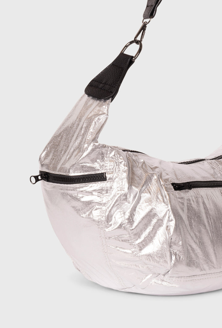 Srebrna torba crossbody "Moon Bag" z linowym uchwytem