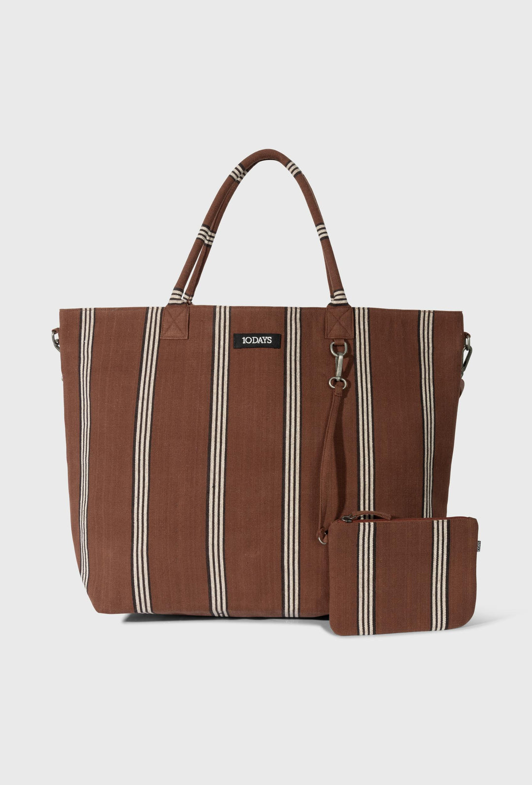 Pojemna torba typu shopper w brązowym kolorze