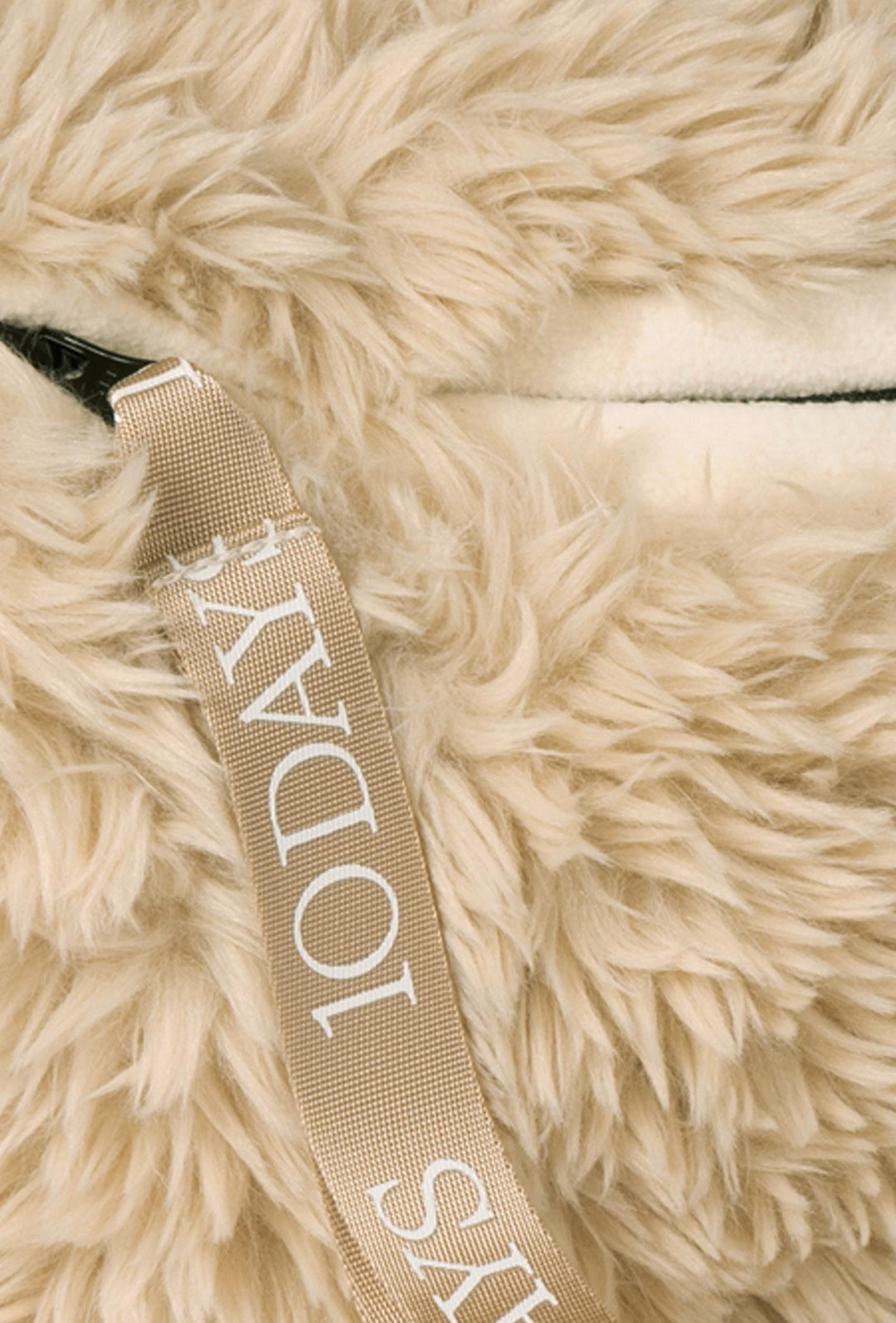 Beżowa saszetka futrzana 10DAYS z regulowanym paskiem