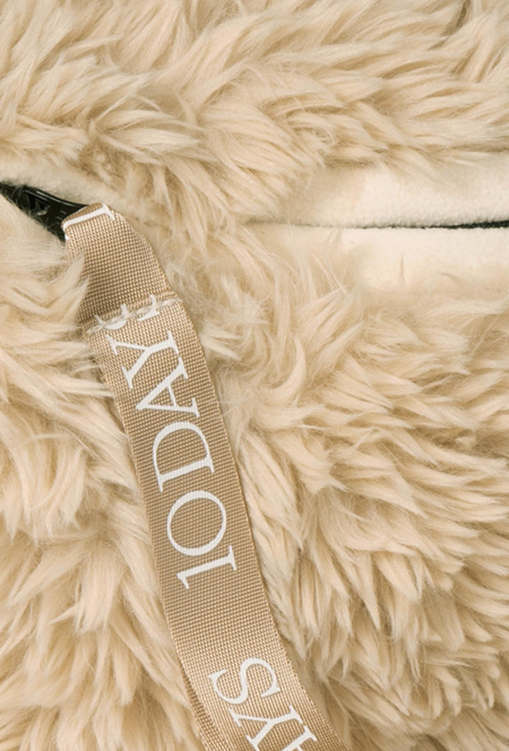 Beżowa saszetka futrzana 10DAYS z regulowanym paskiem