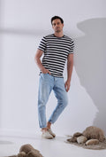 Klasyczny męski t-shirt w paski w granatowym kolorze