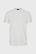 Minimalistyczny biały t-shirt premium o gładkiej strukturze