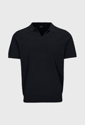 Klasyczna czarna koszulka polo z dekoltem typu v-neck