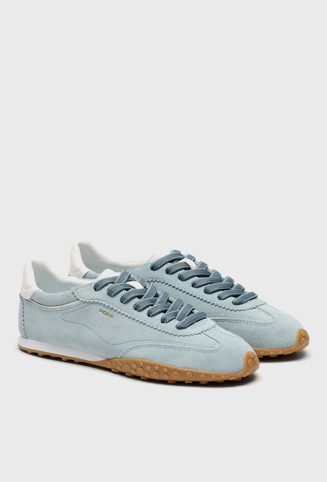 Błękitne sneakersy zamszowe