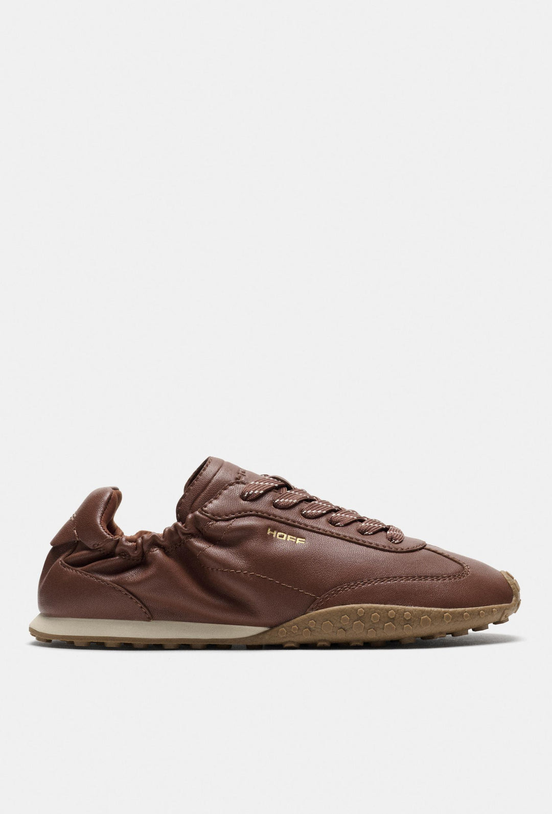 Brązowe skórzane sneakersy z kontrastową podeszwą