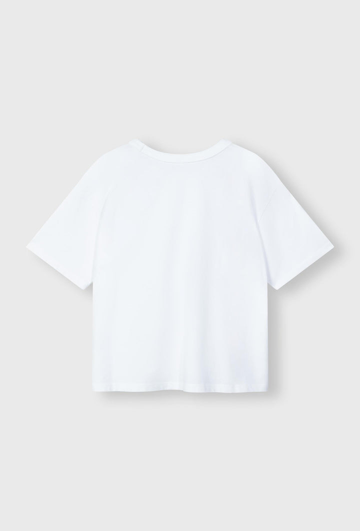Ponadczasowy t-shirt o luźnym fasonie w kolorze białym