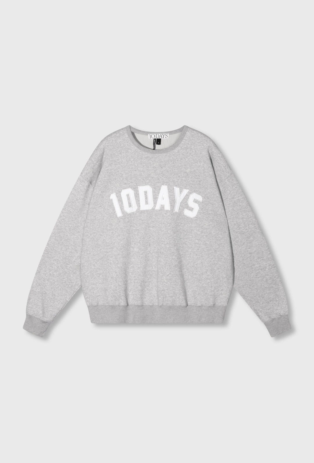 Klasyczna bluza oversize w kolorze szarym z dużym logo 10DAYS