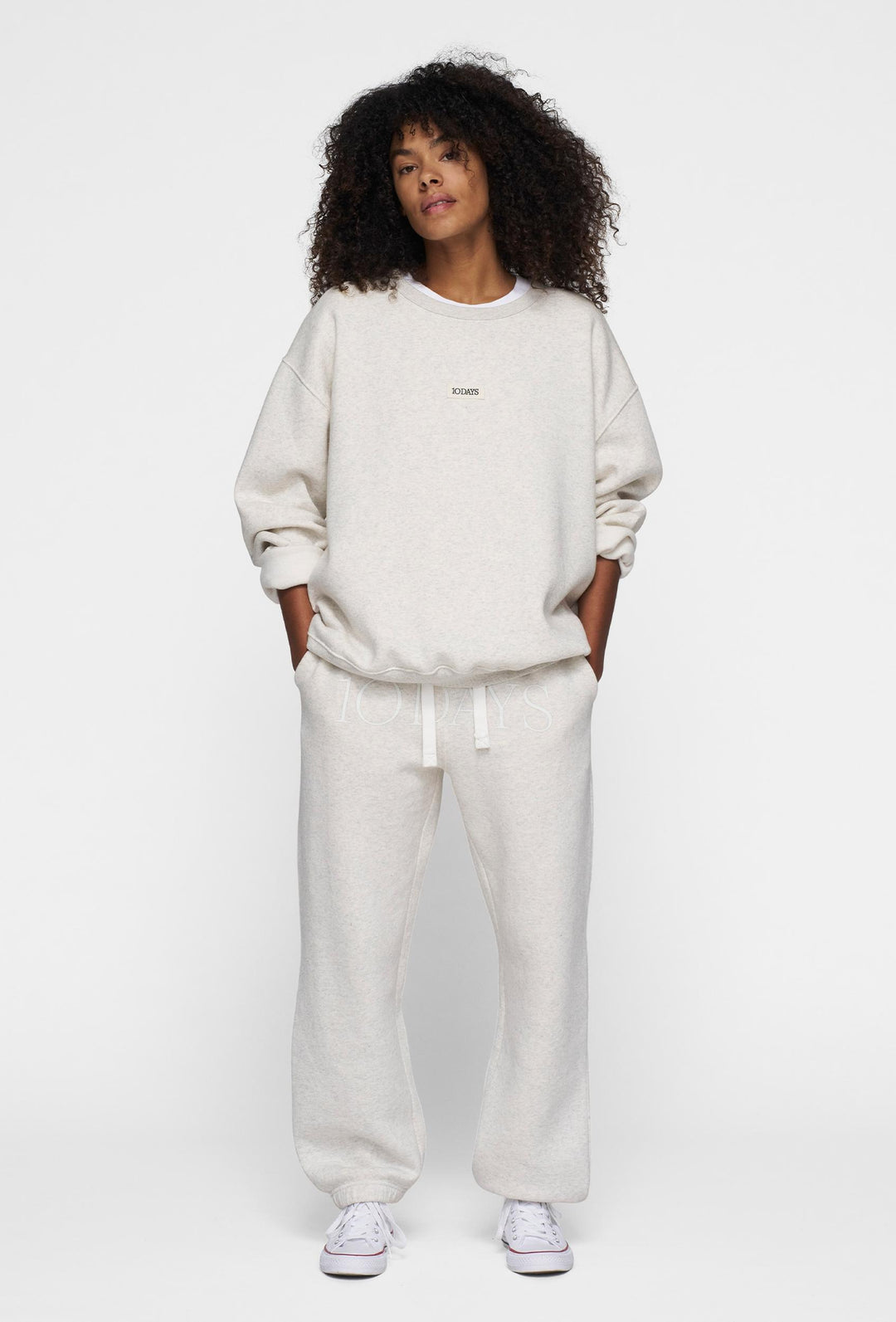 Luźna bluza dresowa ze ściągaczami