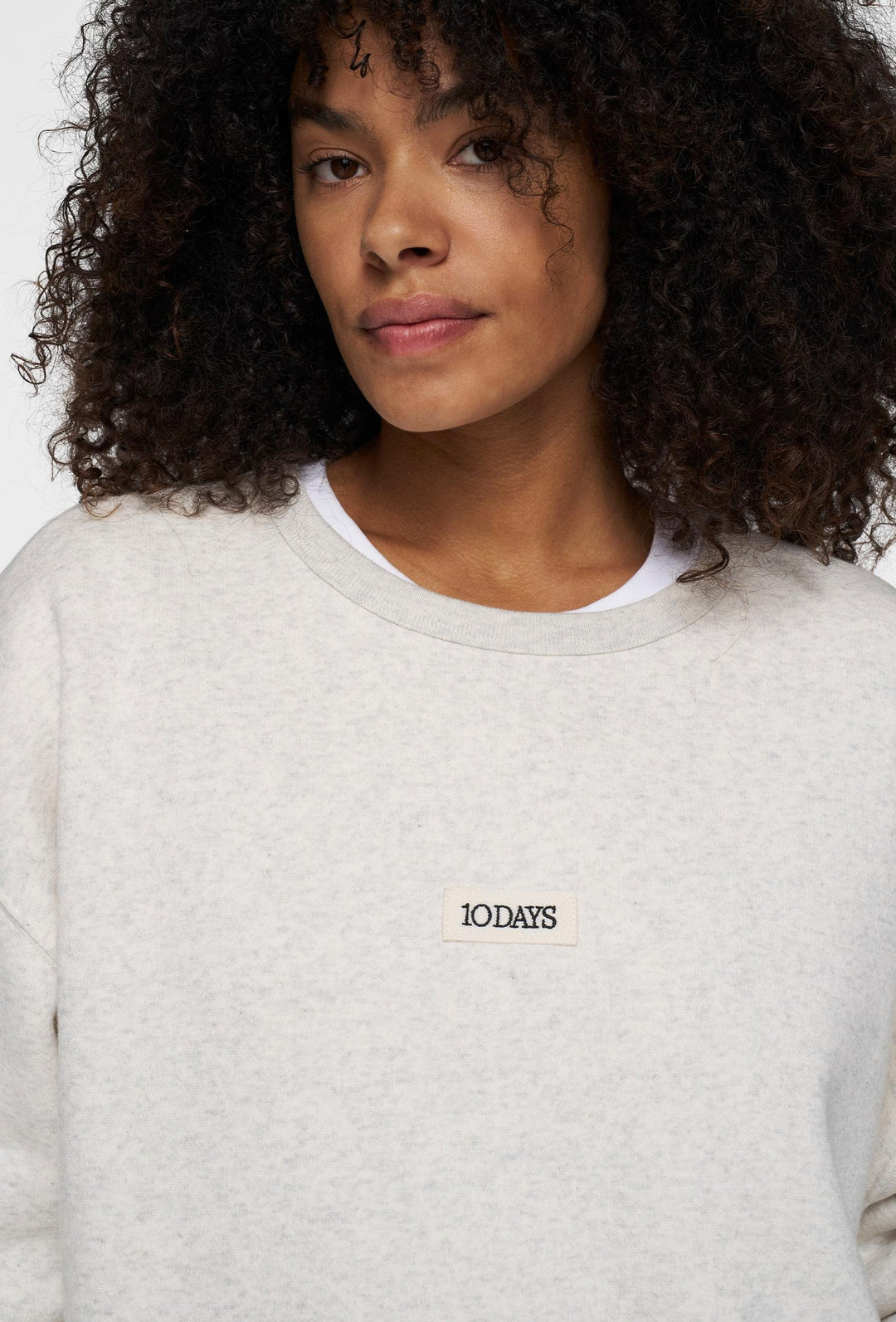 Luźna bluza dresowa ze ściągaczami