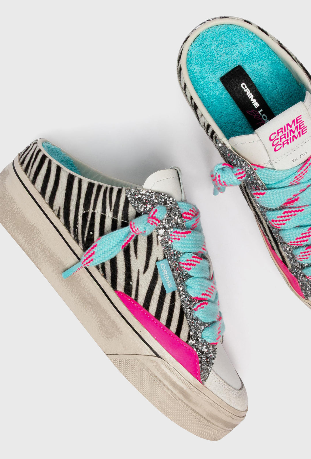 Sneakersy bez pięty Crime London w paski zebry