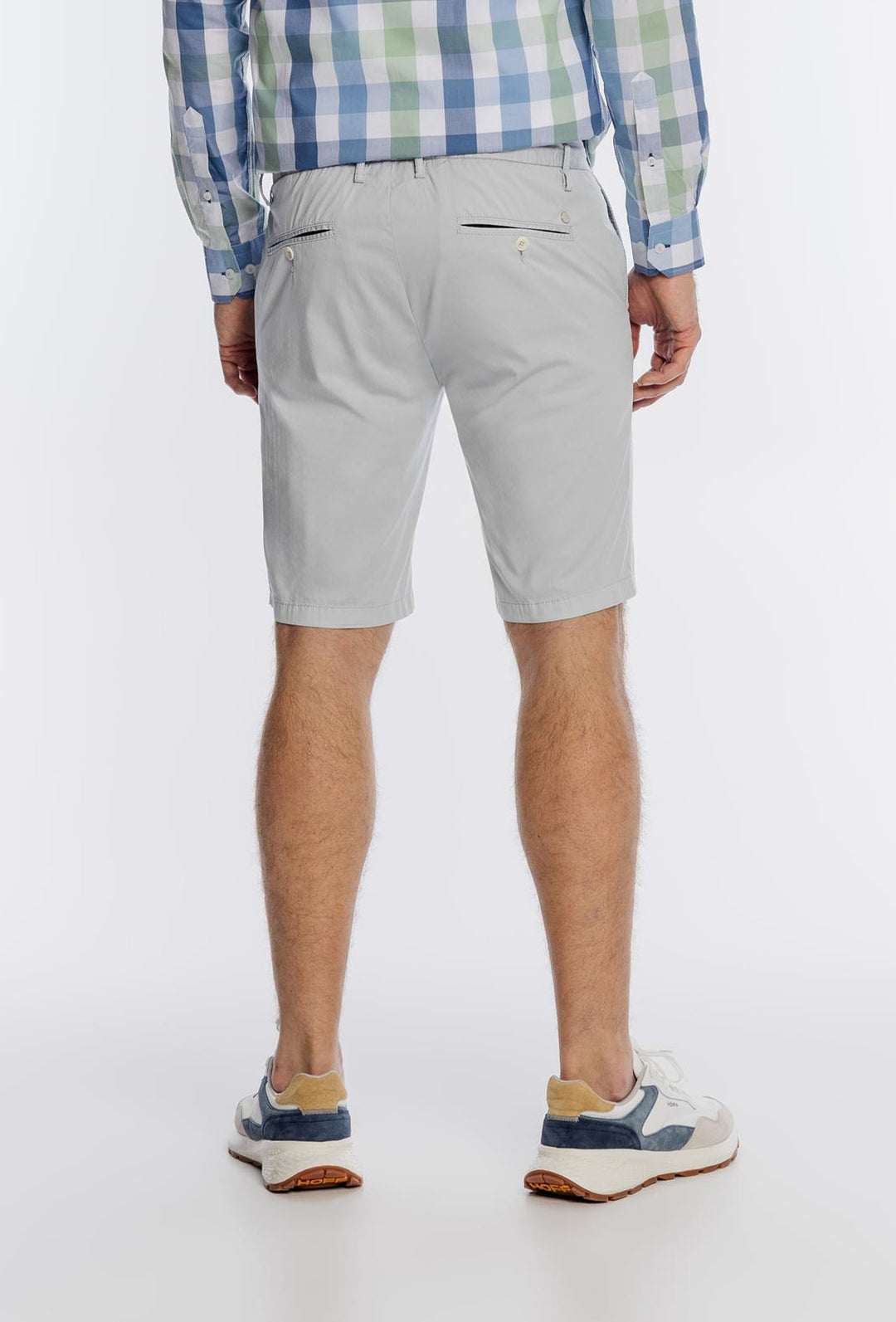 Letni męski komplet z koszulą w kratę Modern Fit i szortami