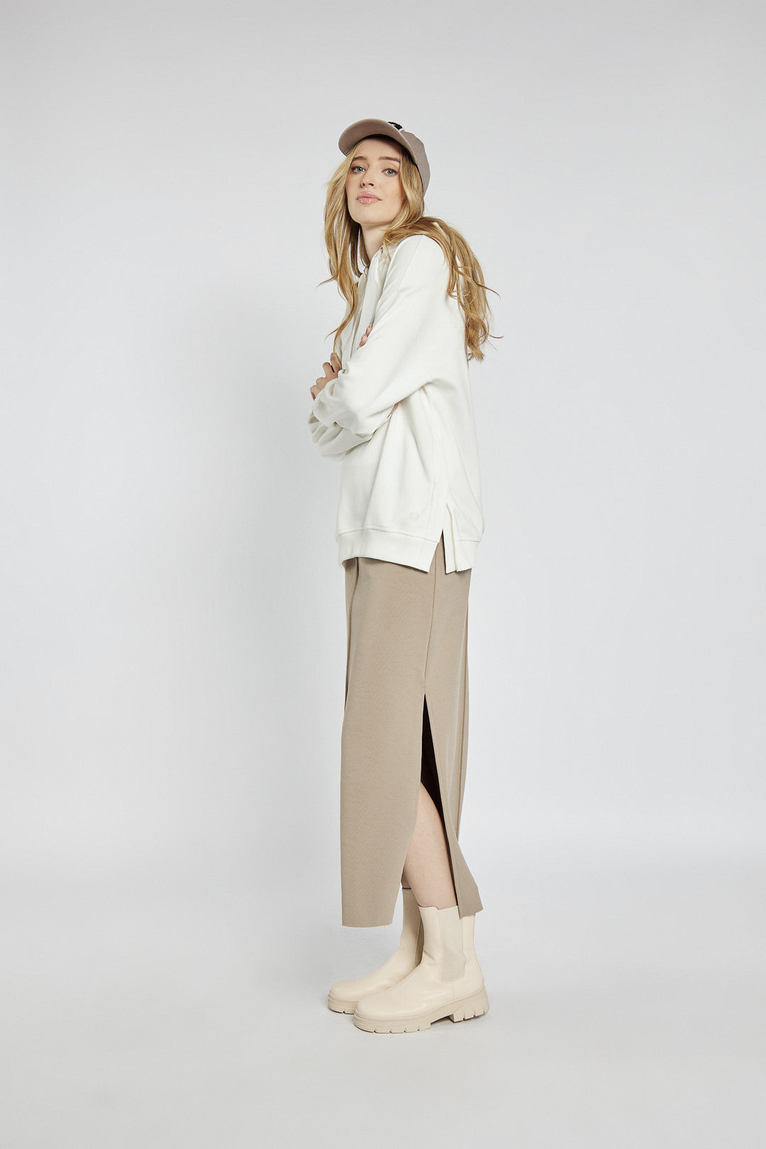 Kremowa damska bluza z kapturem oversize