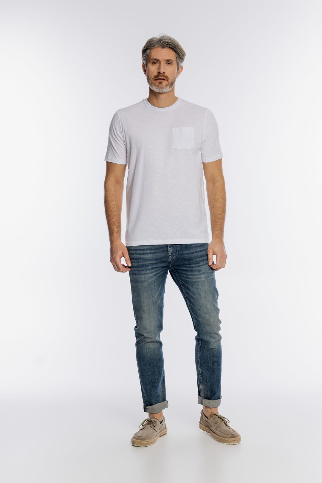 Klasyczny biały męski T-shirt z kieszonką Campione