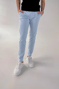 Bawełniane spodnie slim fit w wakacyjnym kolorze