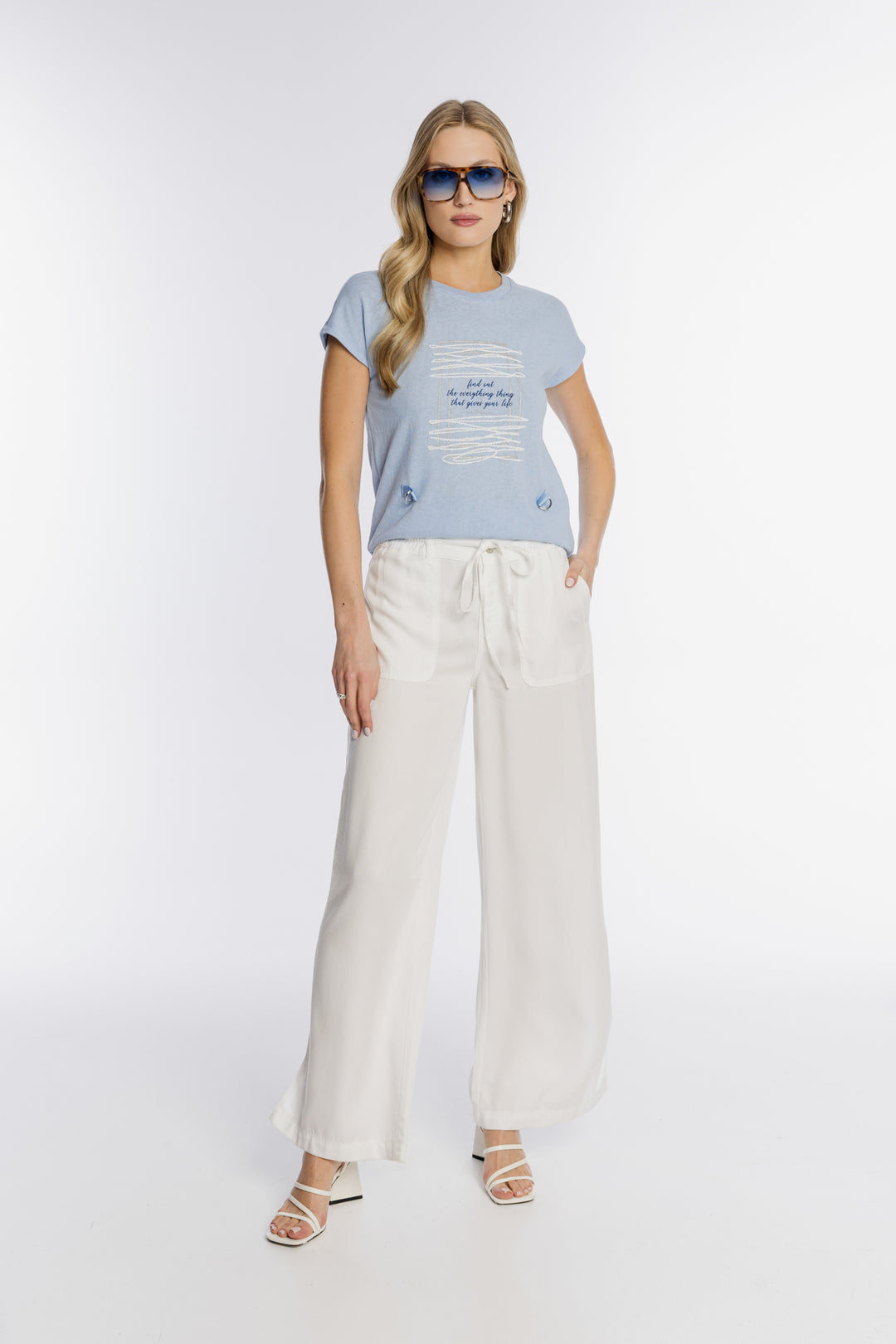 Błękitny T-shirt Campione z ozdobnym nadrukiem i tasiemkami