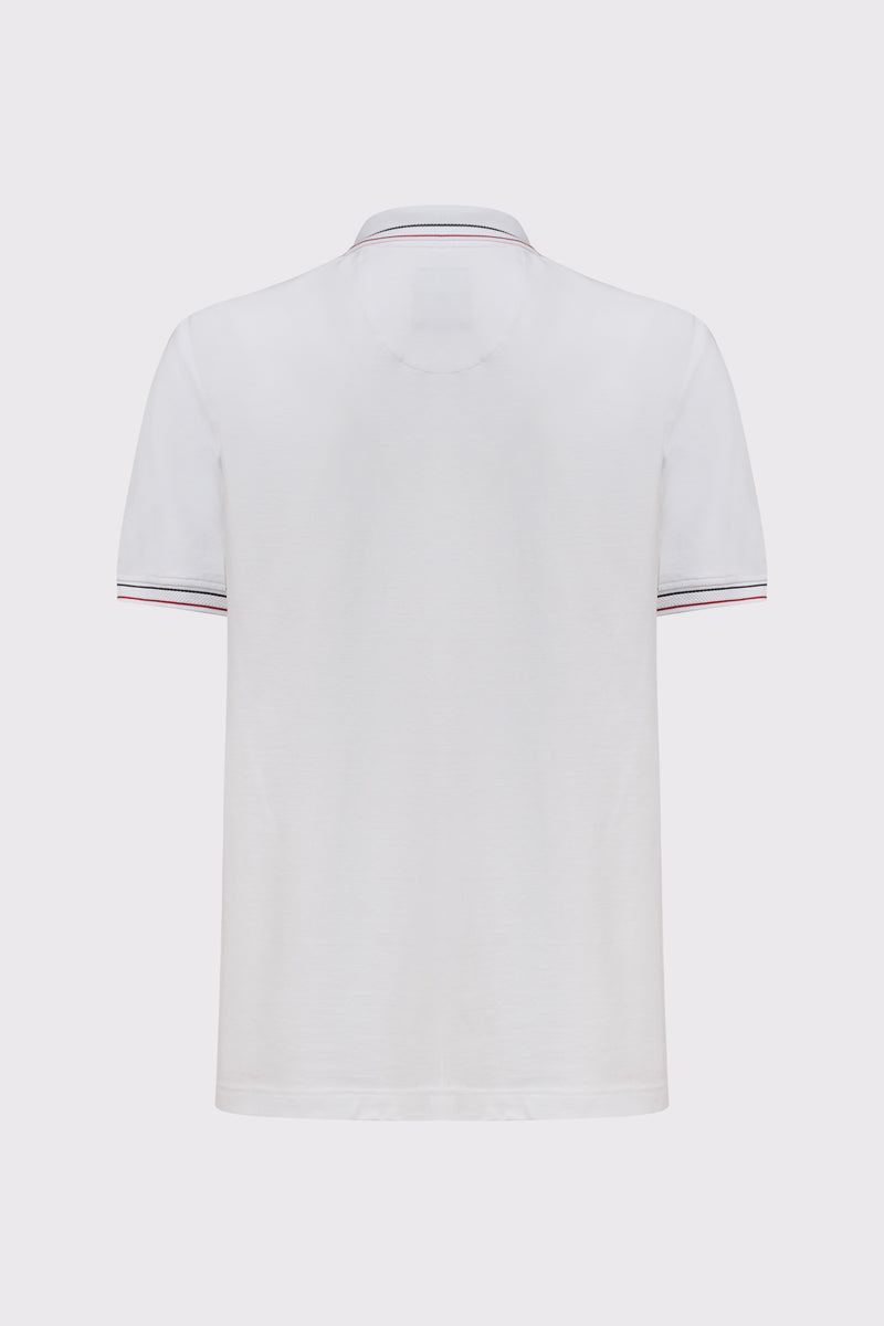 Klasyczna biała męska koszulka polo z kieszonką