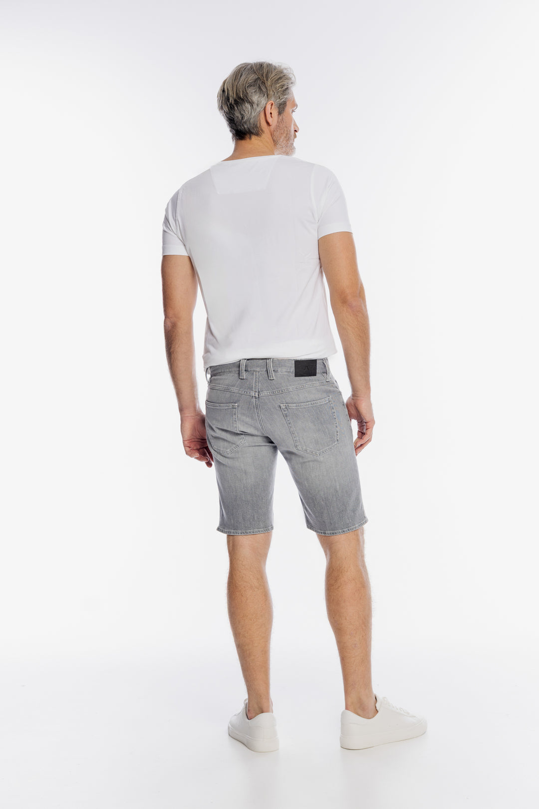 Szare jeansowe szorty Alberto z efektem delikatnego sprania