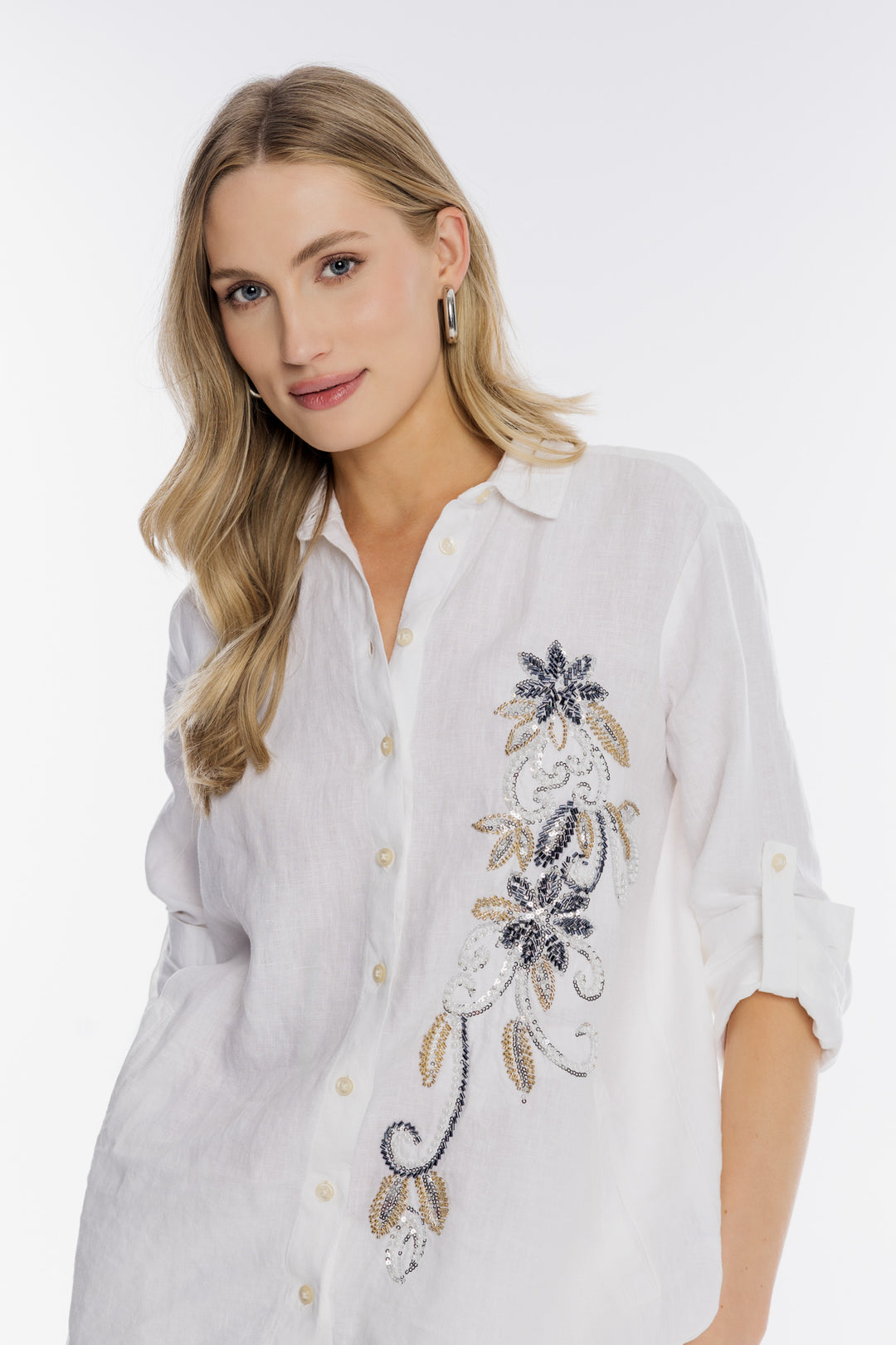 Biała lniana koszula damska z kwiatowym haftem