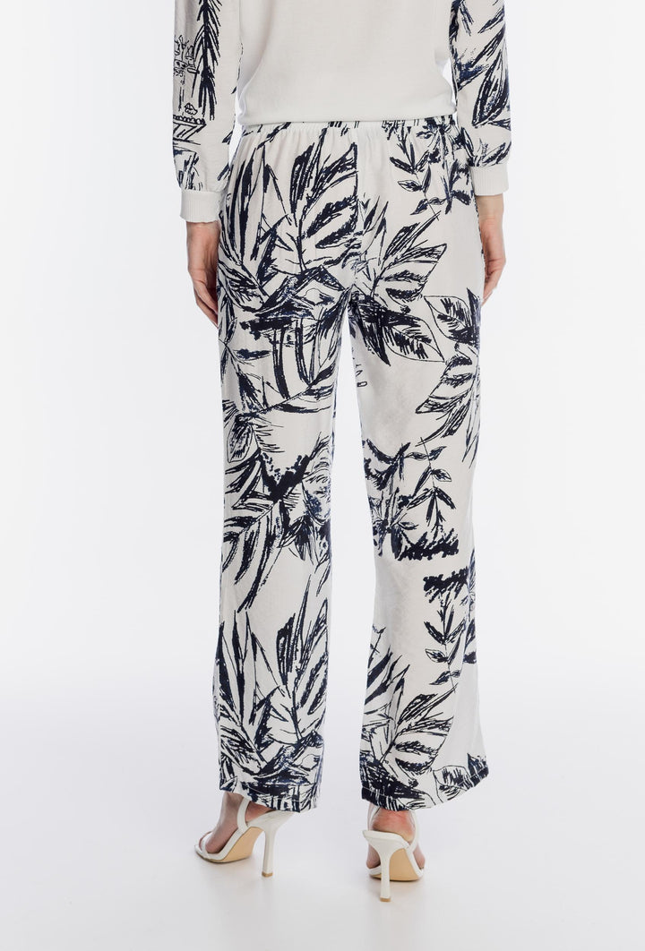 Biały komplet Campione z granatowym tropikalnym printem