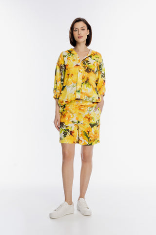 Letni żółty komplet w kwiaty koszula z szortami