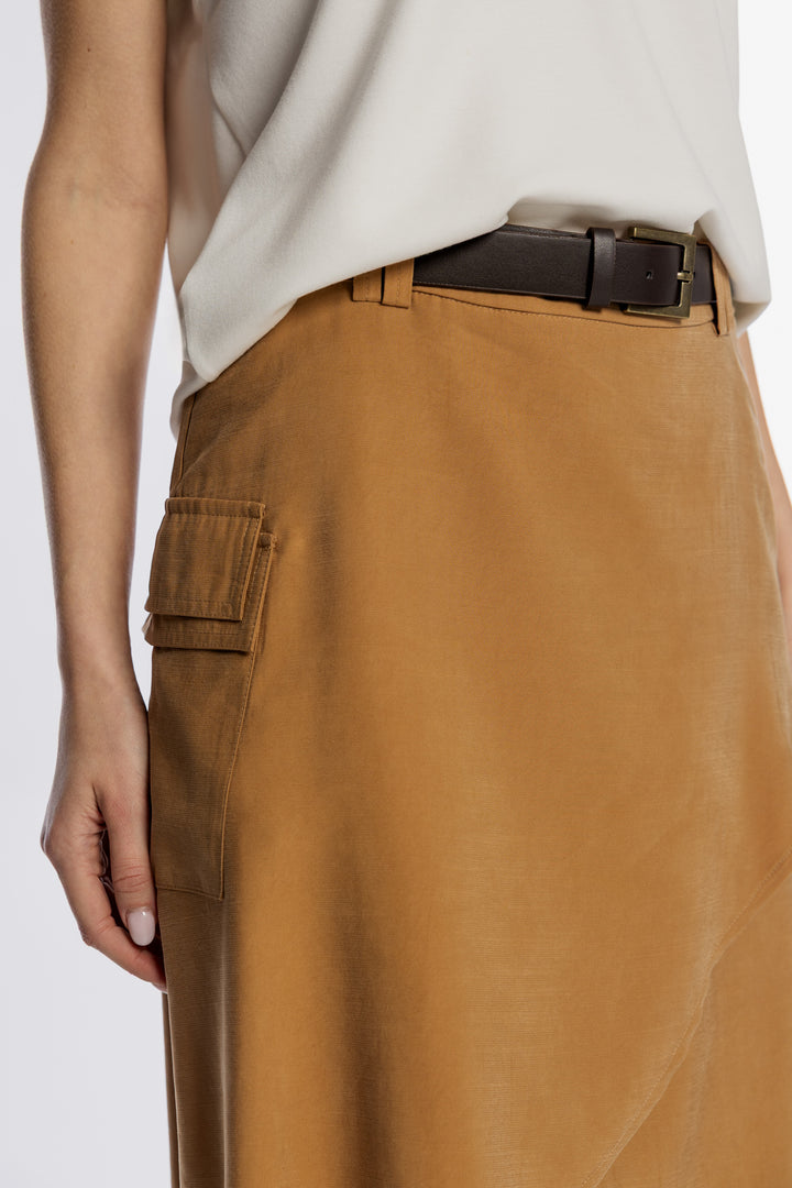 Brązowa spódnica kopertowa z paskiem i kieszenią