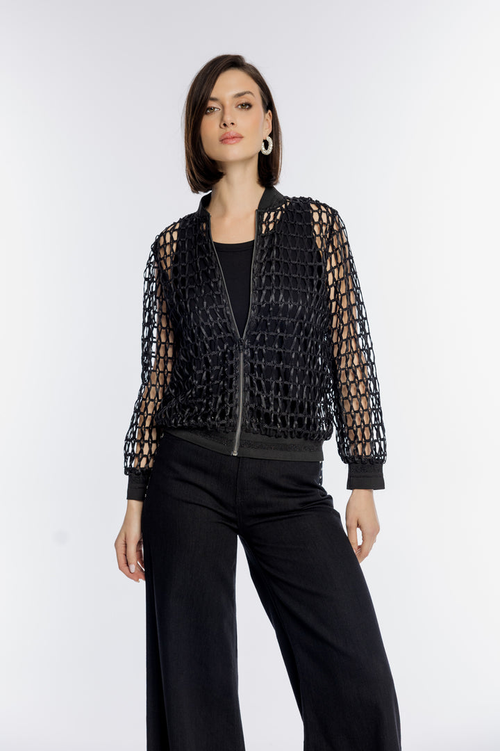 Czarna rozpinana bluza o strukturze ażurowej siatki