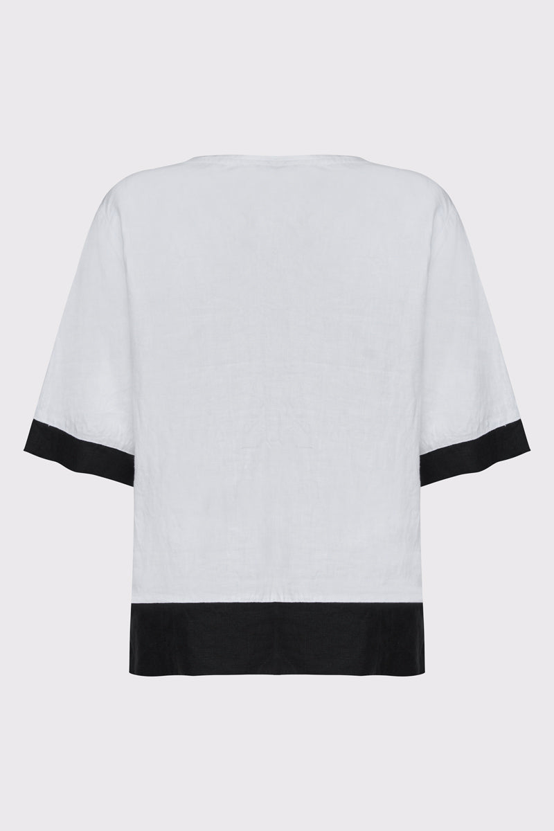 Biała lniana bluzka z połyskującym srebrnym nadrukiem