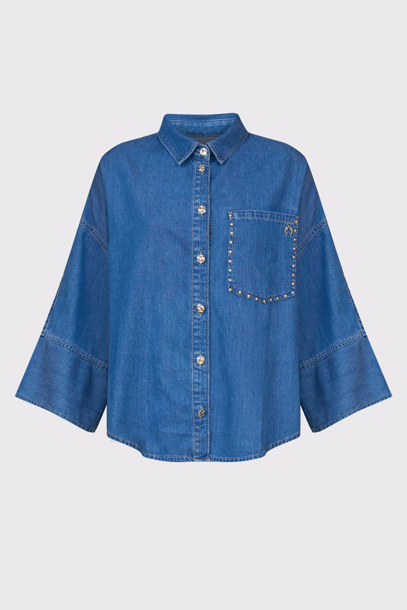 Jeansowa koszula damska z ozdobną kieszenią i dżetami