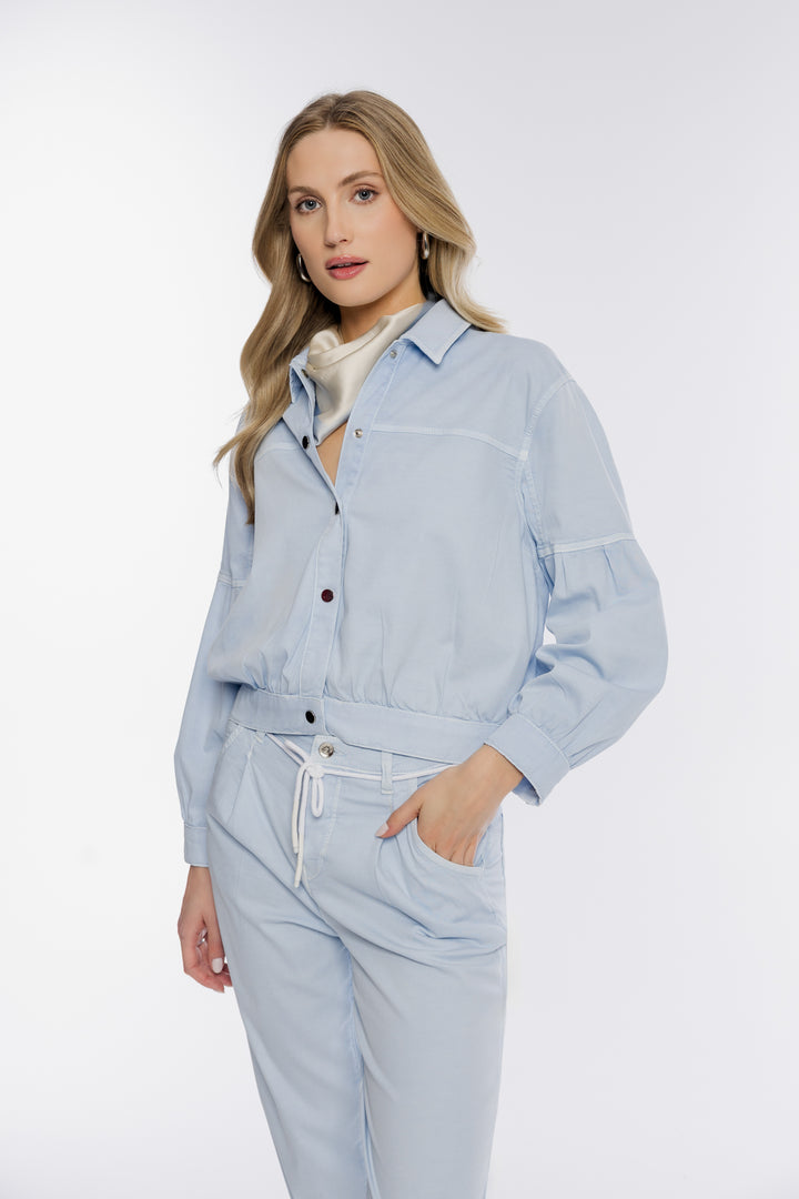 Jasnoniebieska koszula damska z bufiastymi rękawami 3/4