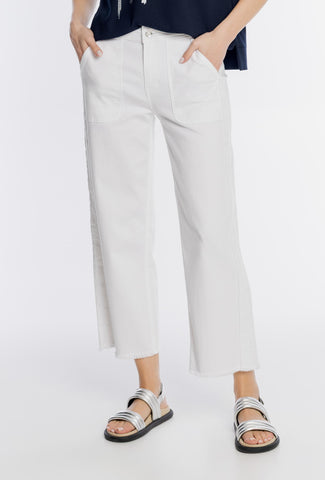 Białe spodnie damskie typu jogger z wiązaniem