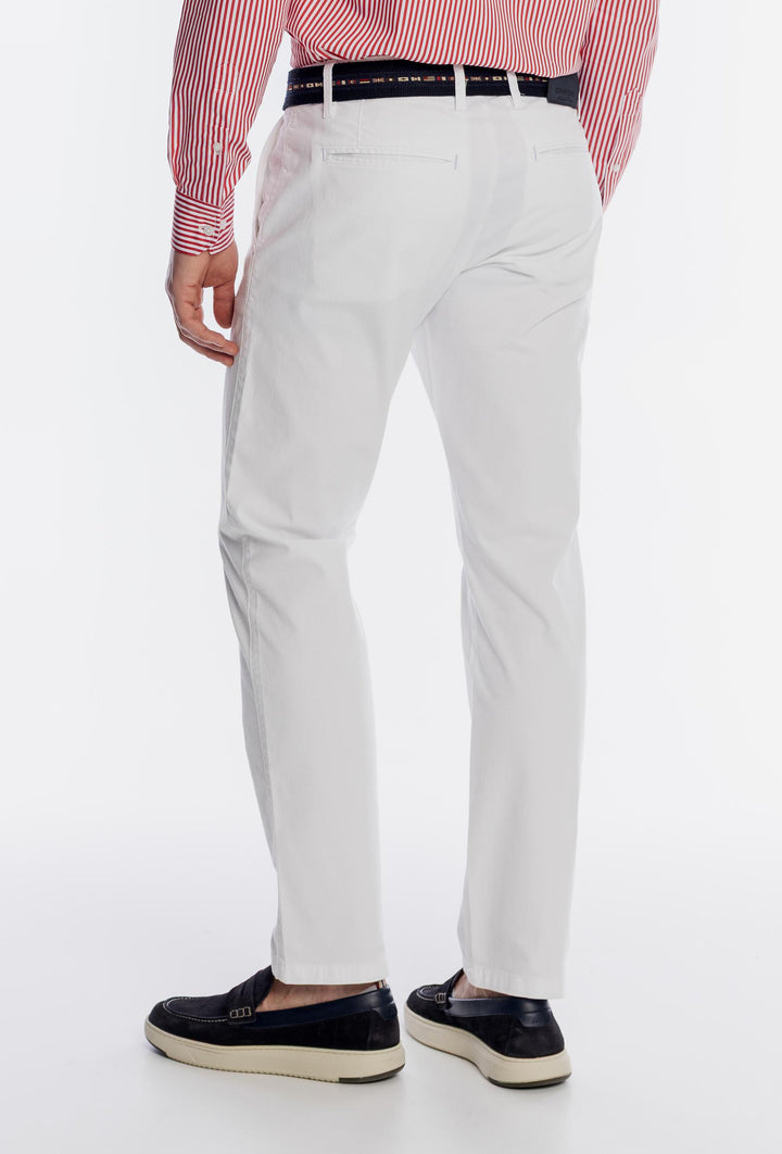 Męskie białe spodnie chino Campione z haftem