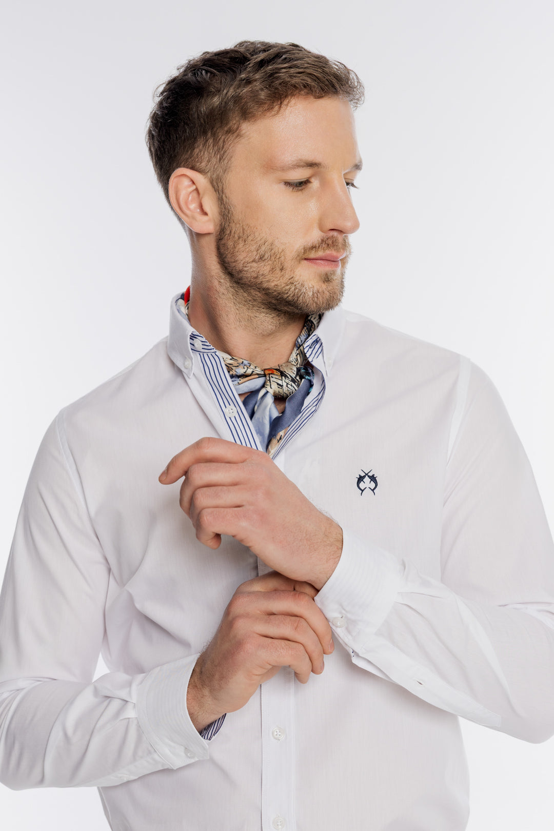 Męski komplet ze spodniami jogger i koszulą Regular Fit