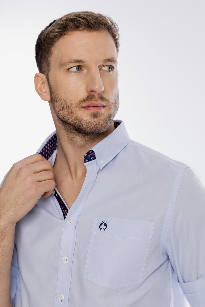 Jasnoniebieska męska koszula Campione z kieszonką Regular Fit