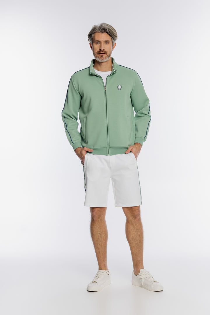 Szałwiowy dresowy komplet z bluzą i białymi szortami