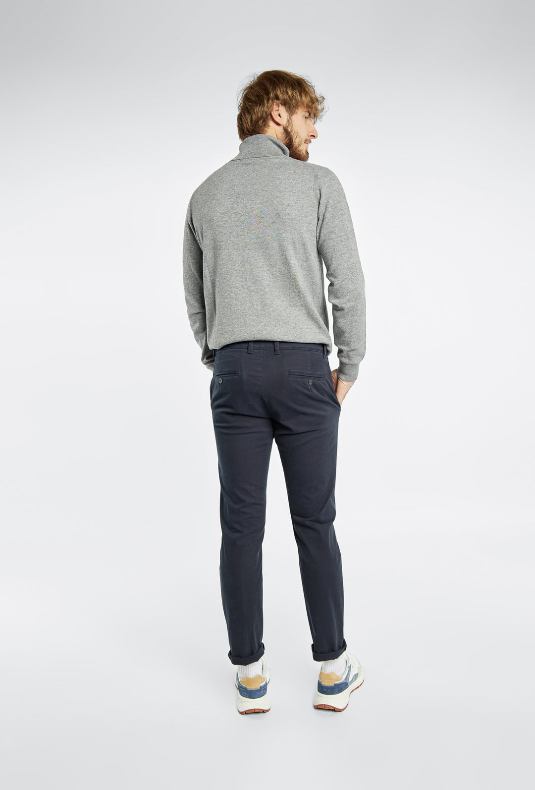 Eleganckie spodnie męskie chinos Primodi w kroju skinny w kolorze granatowym