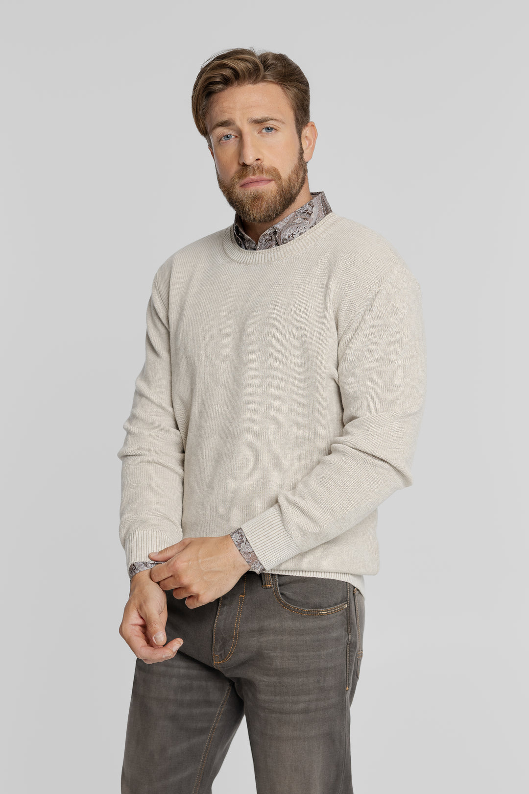 Męski sweter z okrągłym dekoltem ecru Regular Fit