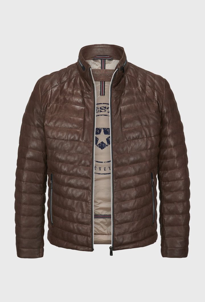 Brązowa kurtka pikowana