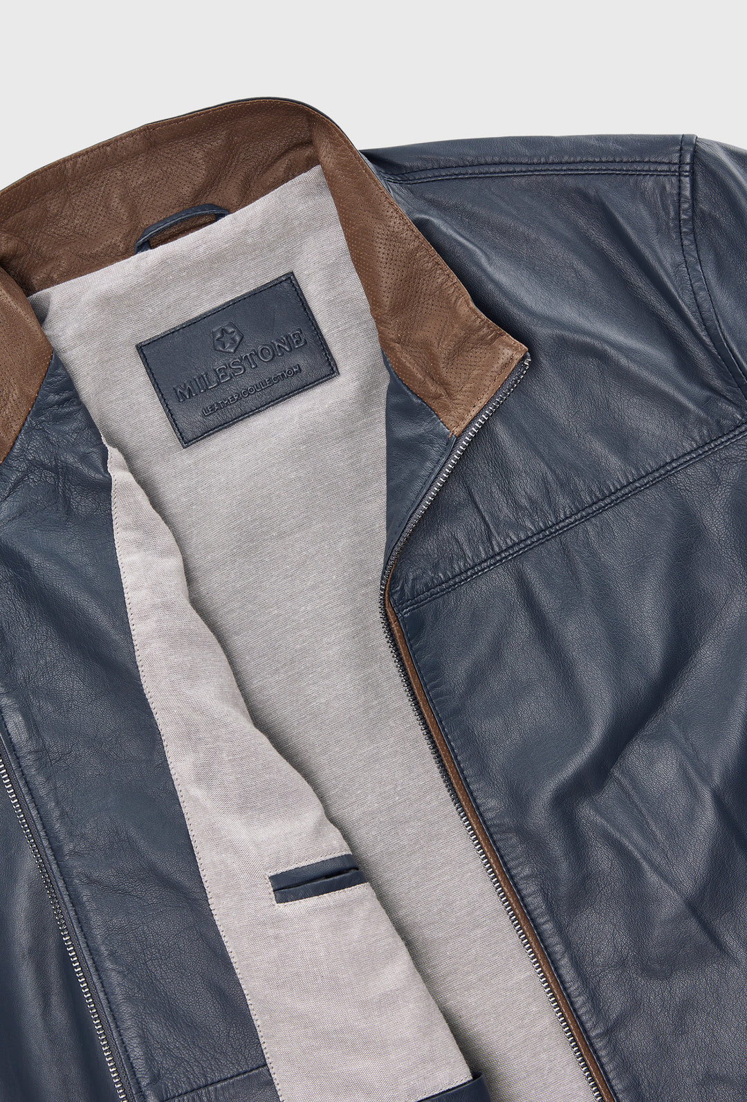 Granatowa kurtka skórzana